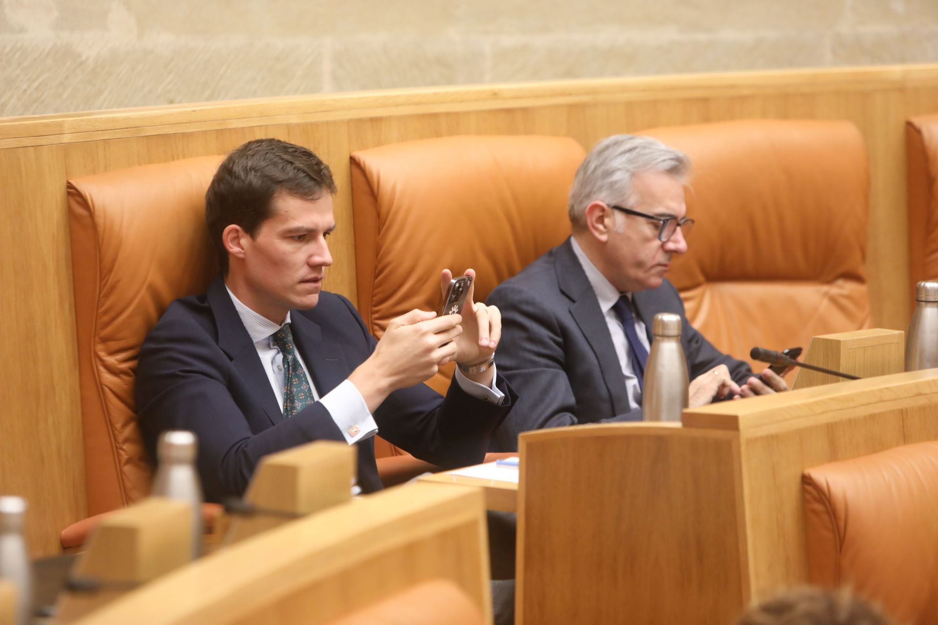 Las imágenes del pleno del Parlamento de La Rioja