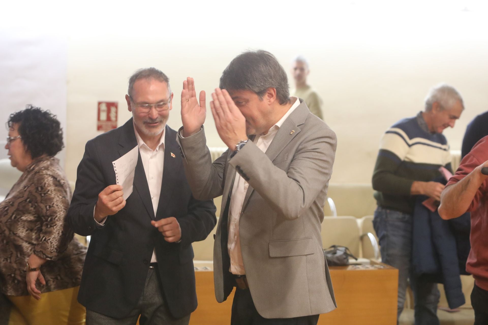 Las imágenes del pleno extraordinario del Ayuntamiento de Logroño