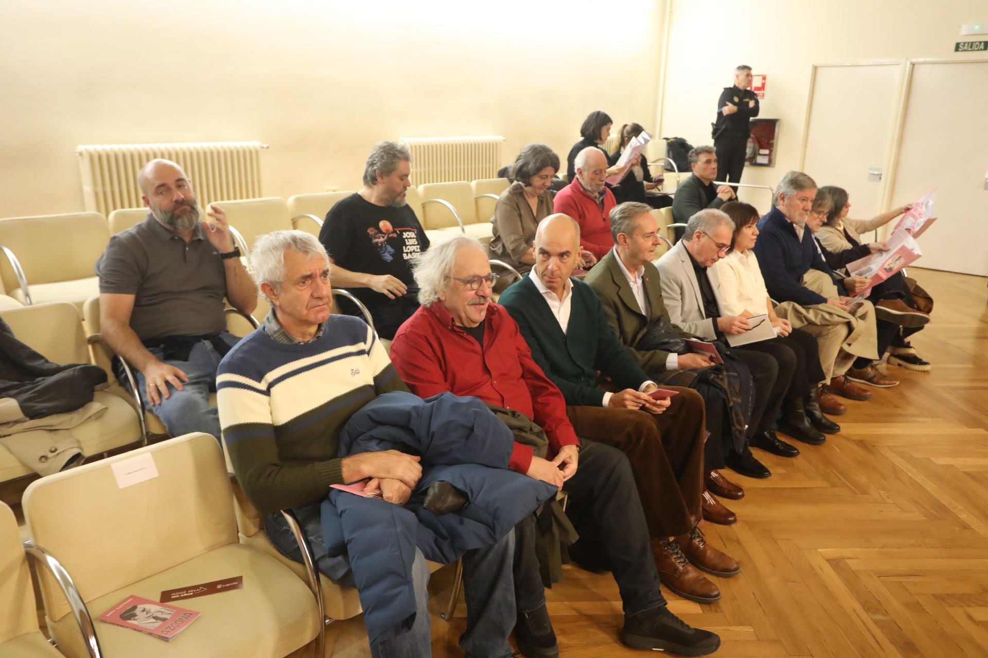 Las imágenes del pleno extraordinario del Ayuntamiento de Logroño