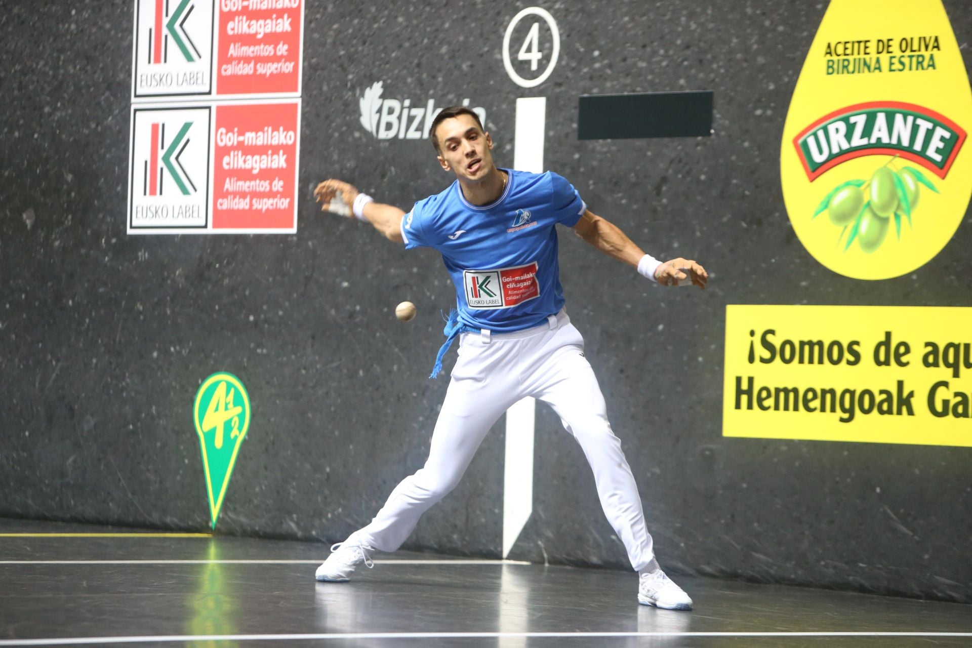 El ambiente durante la final del Cuatro y medio