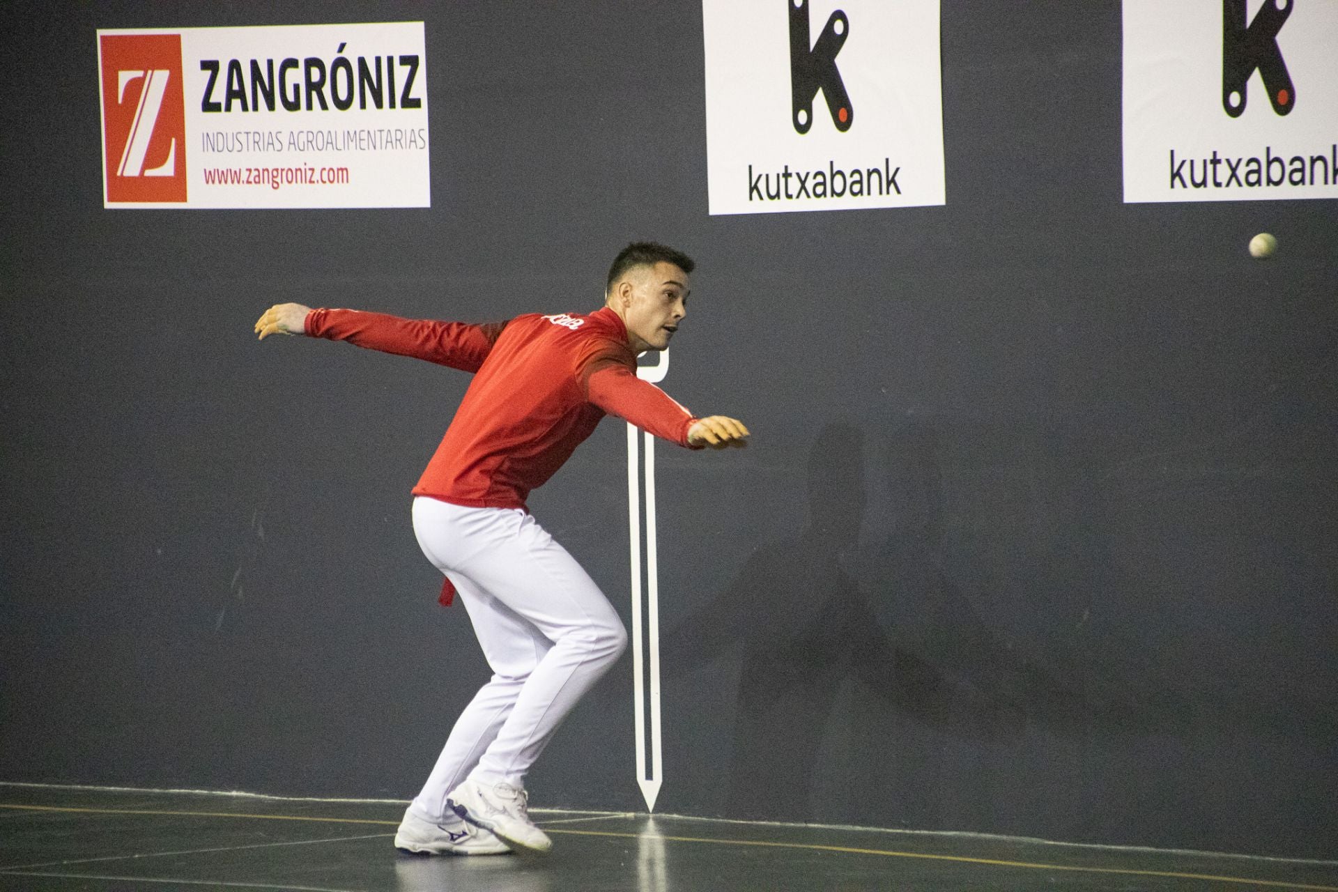 Las imágenes del debut de Carmelo Loza