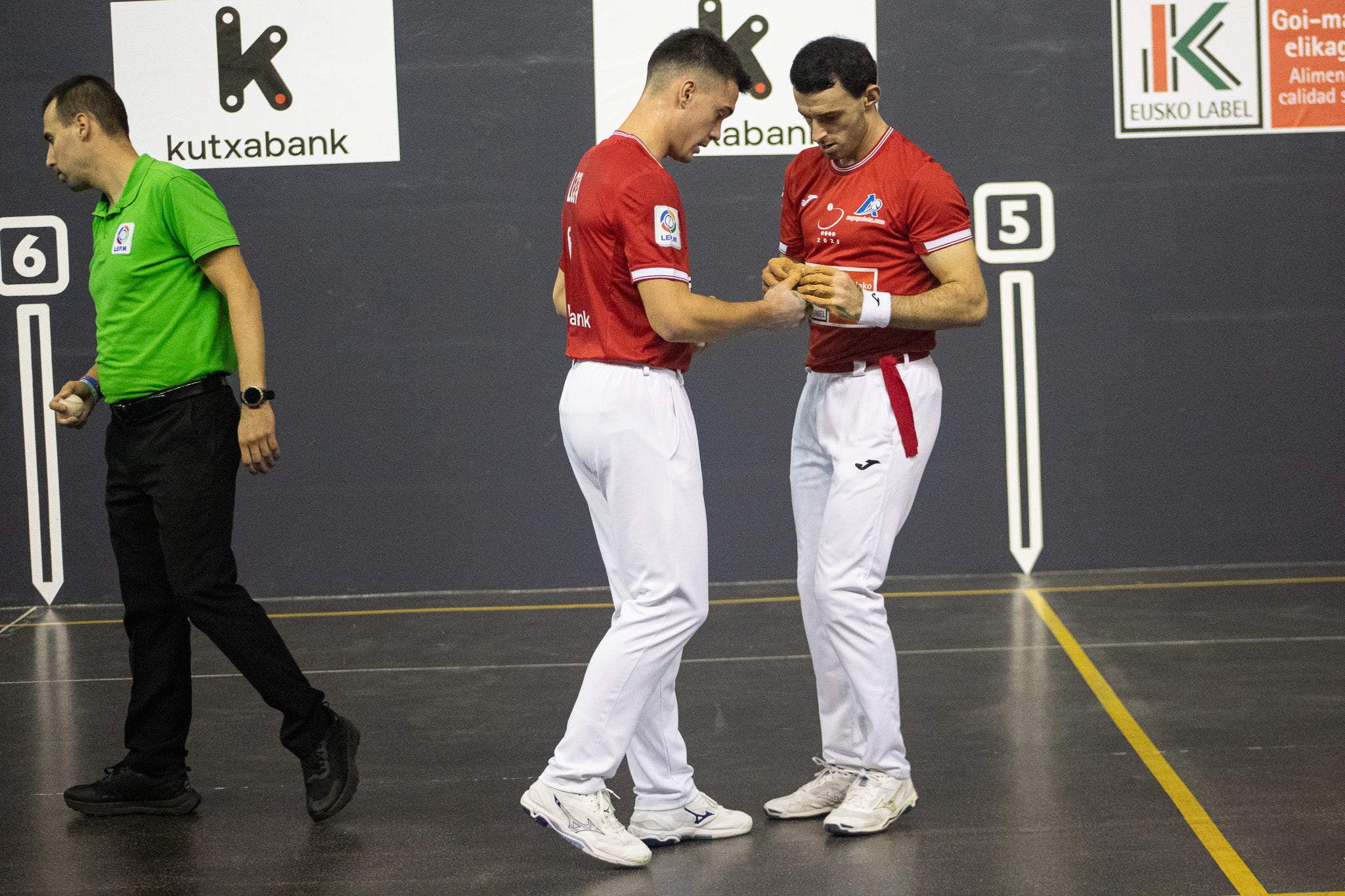 Las imágenes del debut de Carmelo Loza