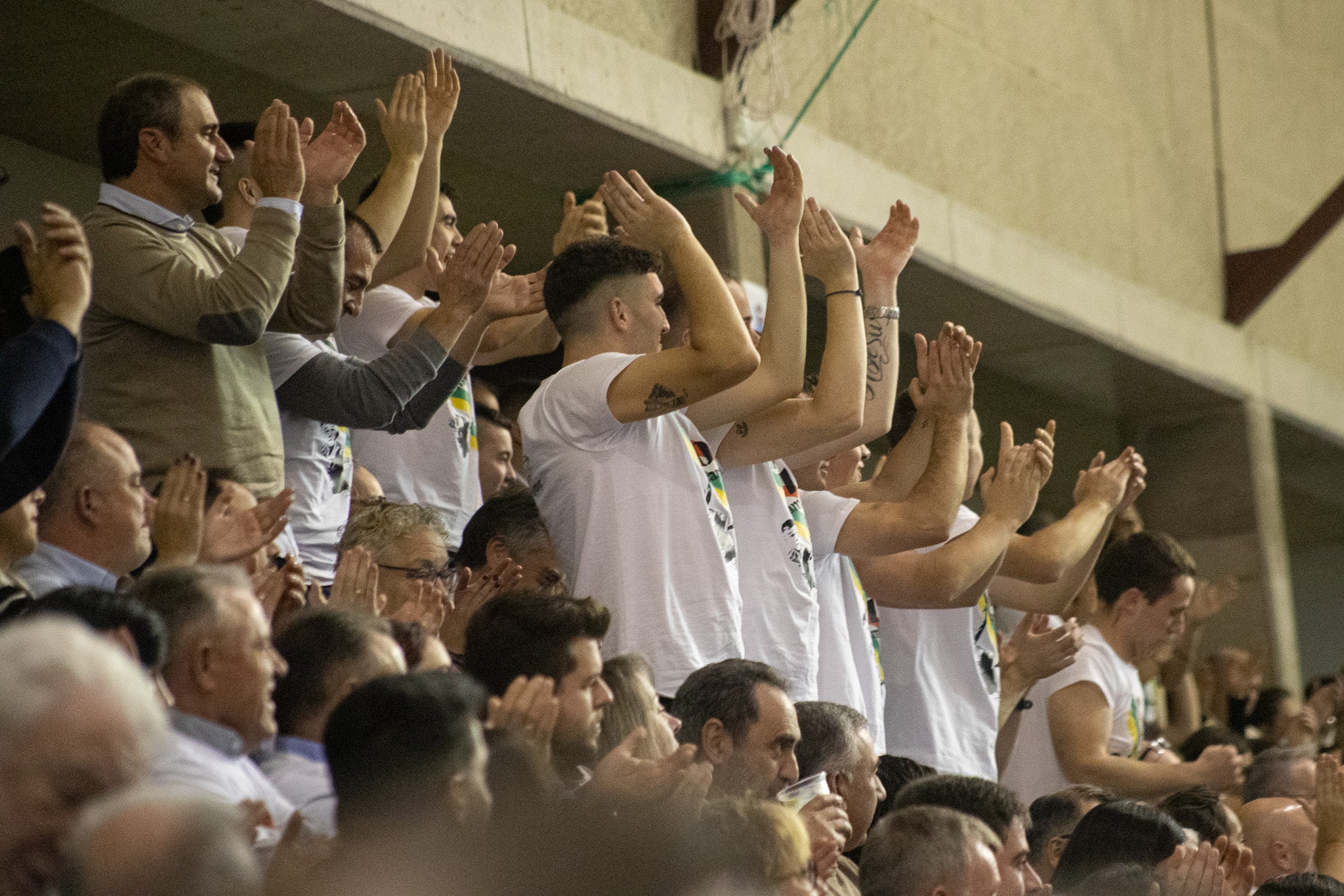 Las imágenes del debut de Carmelo Loza