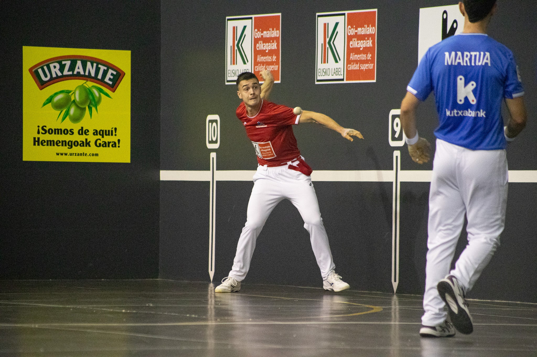 Las imágenes del debut de Carmelo Loza