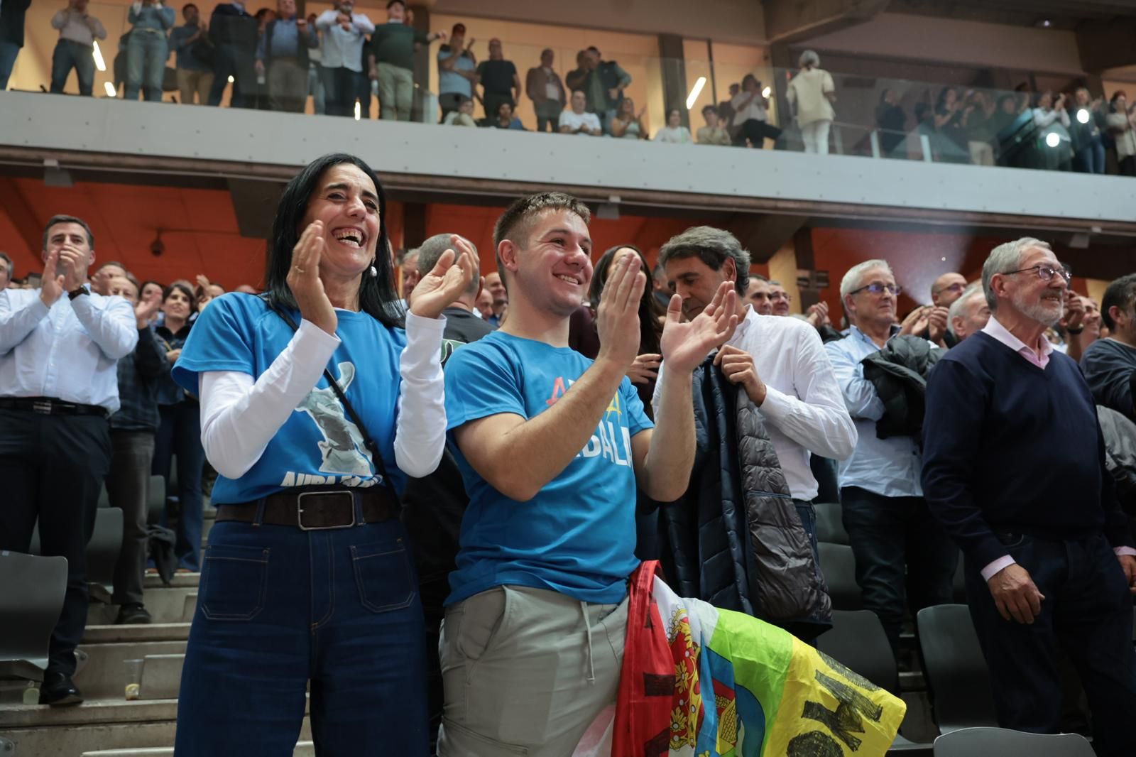 El ambiente durante la final del Cuatro y medio
