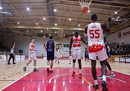 Niang y Sall destacaron en los blanquirrojos.