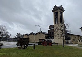 Torre Muga, la emblemática construcción junto a la bodega de Haro.