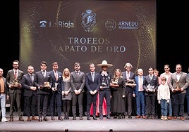 El Teatro Cervantes acogió este sábado la gala de entrega de trofeos de la edición 50 de la Feria del Zapato de Oro.