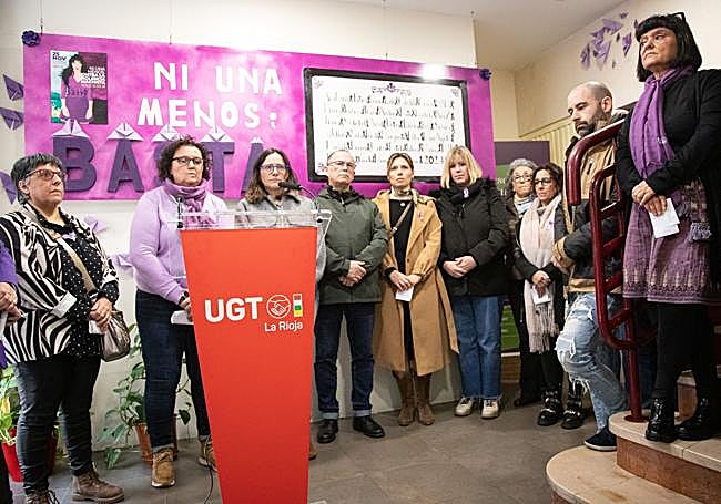 Minuto de silencio en la sede de UGT.