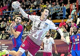 Martí Soler anota un gol en la final de la Copa de España 2023/24.