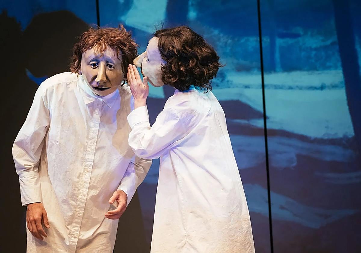 Imagen de 'Hokuspokus. De criaturas y creadores', de la compañía alemana Familie Flöz.