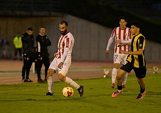 Lupu volvió a la titularidad ante el Basconia tras su lesión.