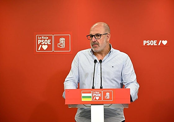 Miguel Gonzalez de Legarra, en rueda de prensa.