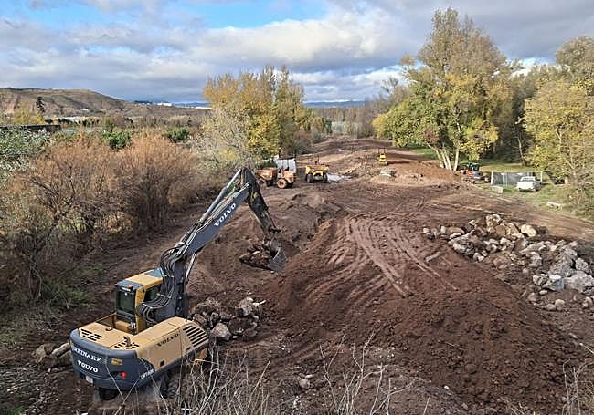 Obras en el parque del Iregua de Logroño.
