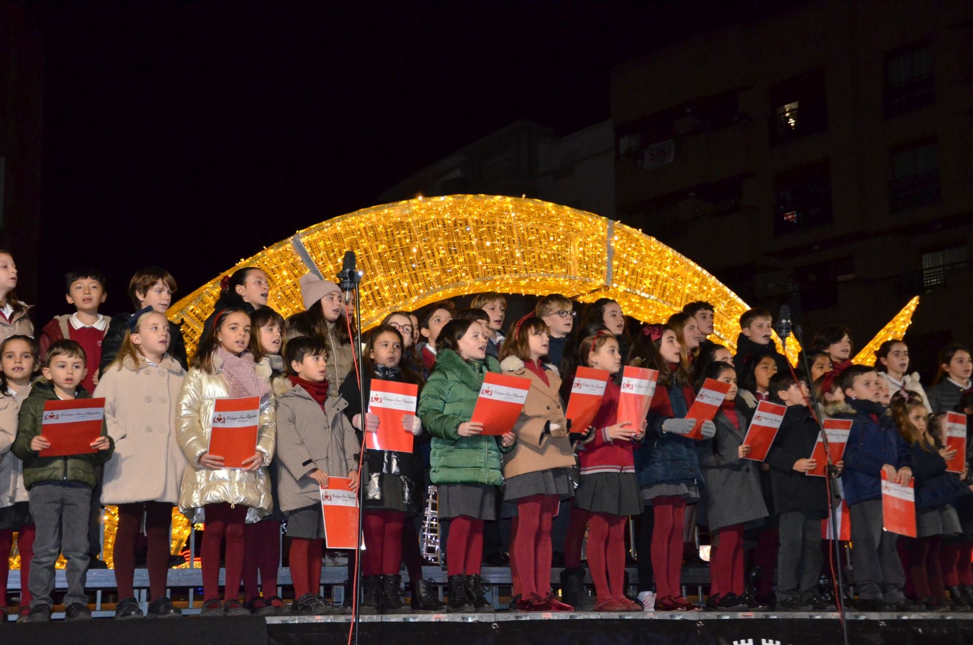 Calahorra enciende la iluminación navideña