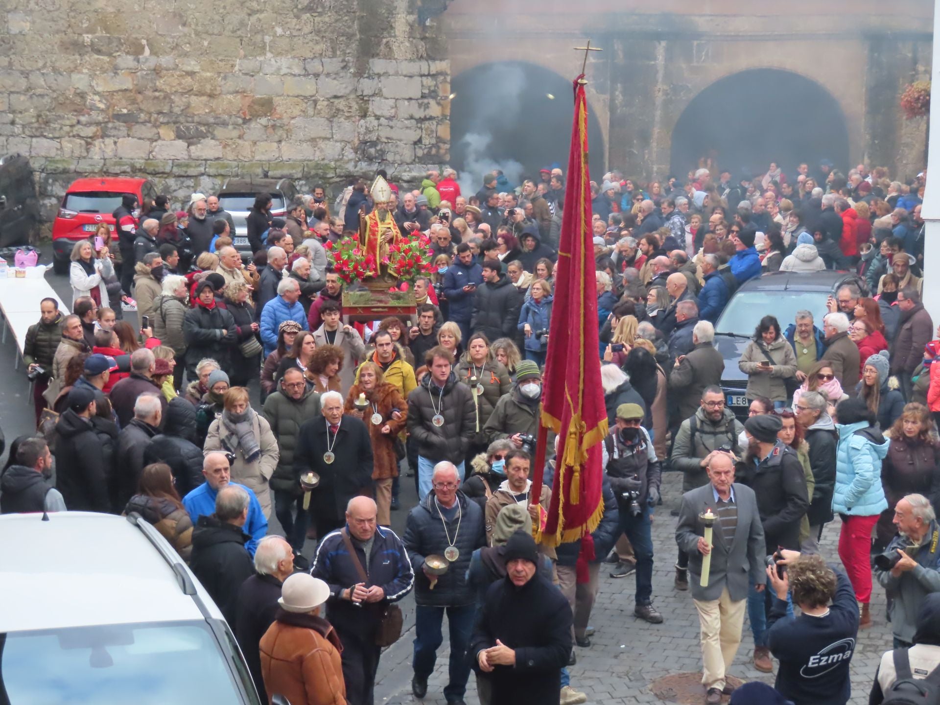 Arnedillo celebra la procesión del humo