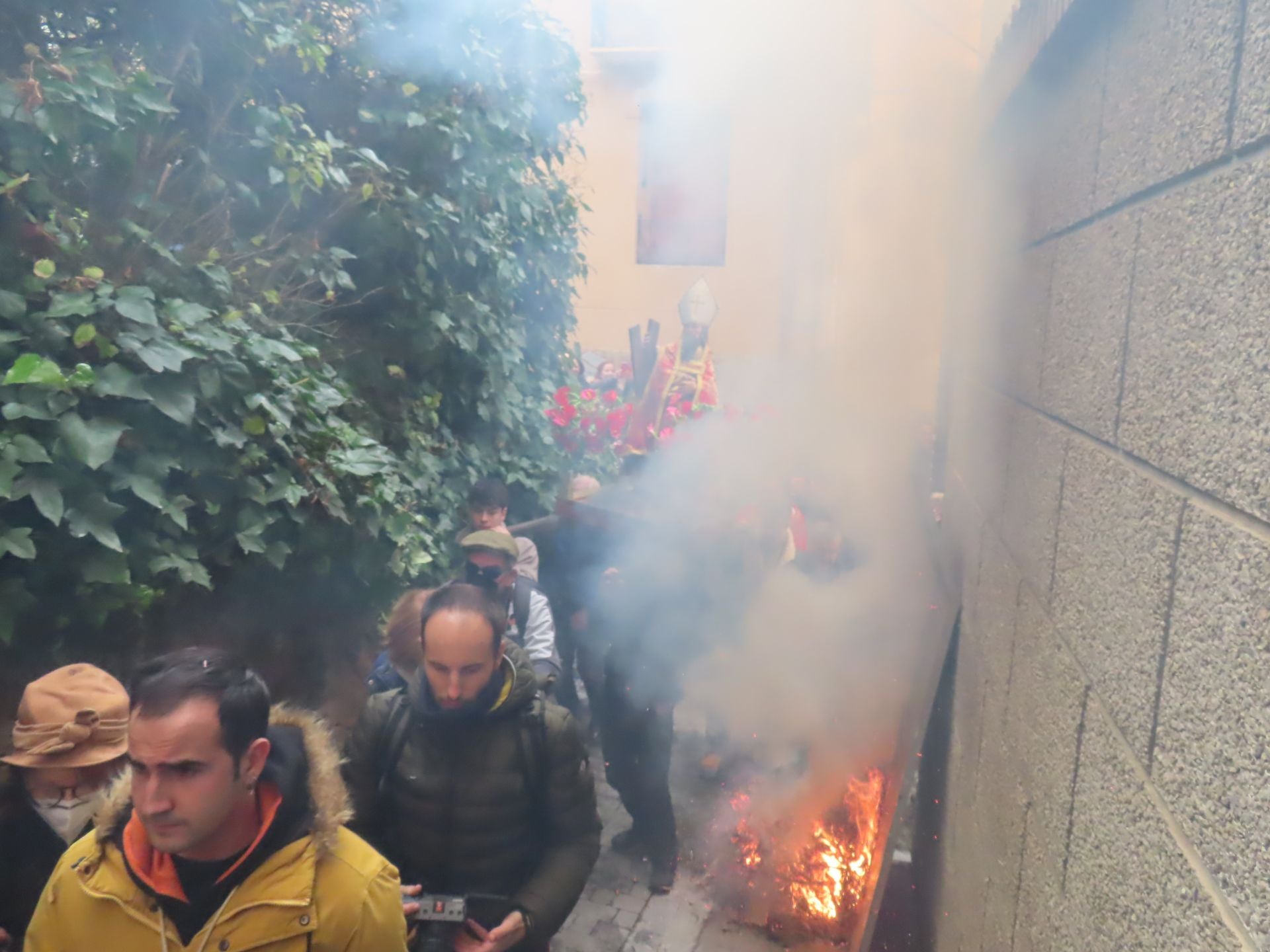 Arnedillo celebra la procesión del humo