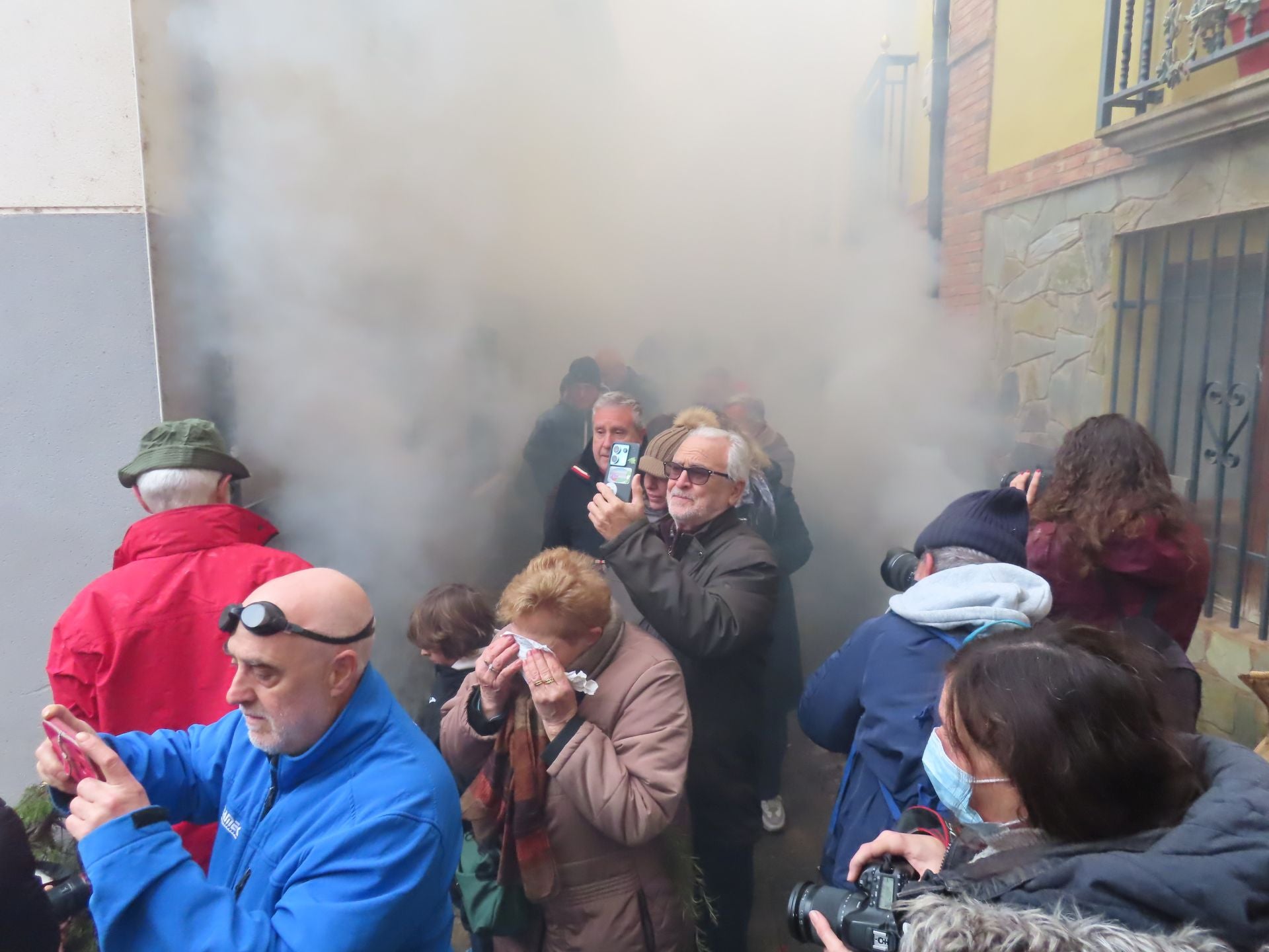 Arnedillo celebra la procesión del humo