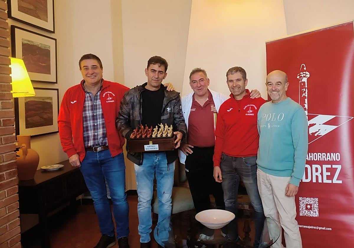 Entrega del ajedrez con piezas calagurritanas