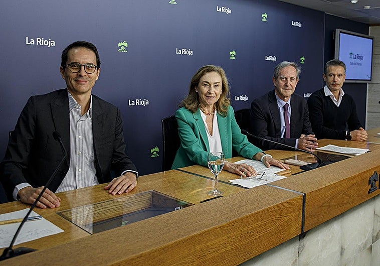 Óscar Pino, María Martín, Carlos Piserra y José Antonio Carballo, en su comparecencia de este lunes sobre el programa Saludablemente +.