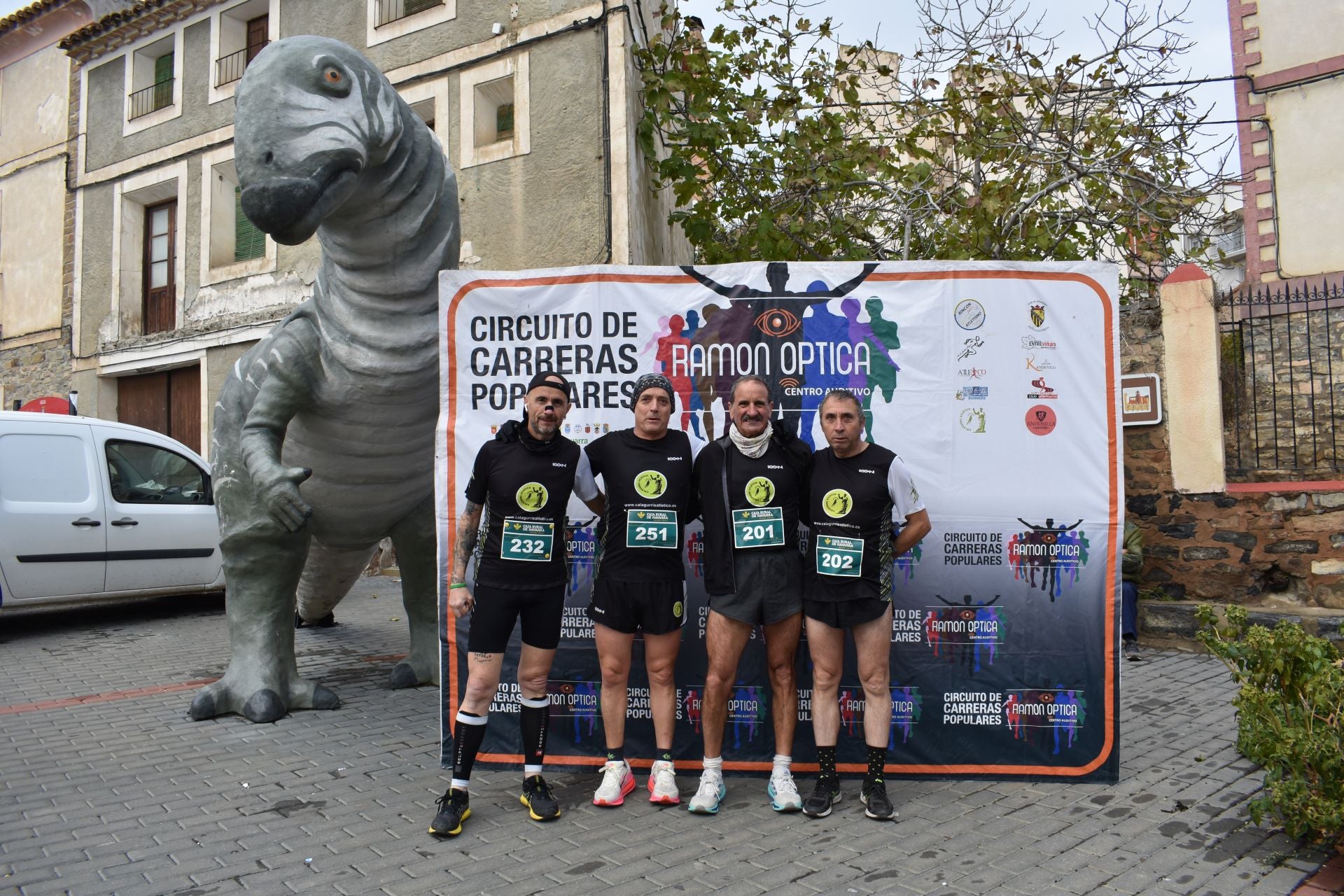 Las imágenes de la carrera &#039;Entre dinosaurios&#039; en Igea