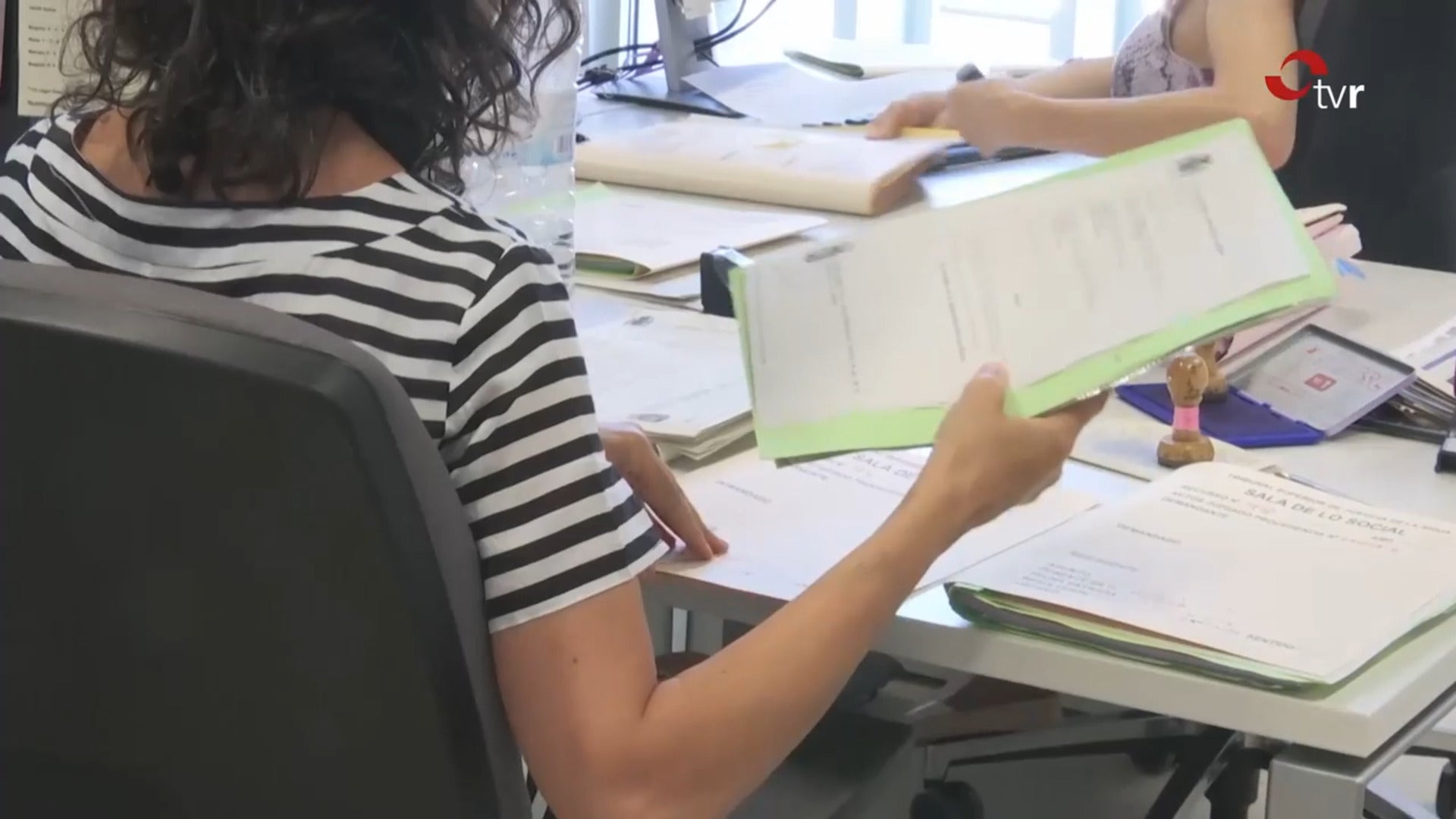 El Gobierno de La Rioja abonará en diciembre la subida salarial del 2,5% a sus empleados públicos