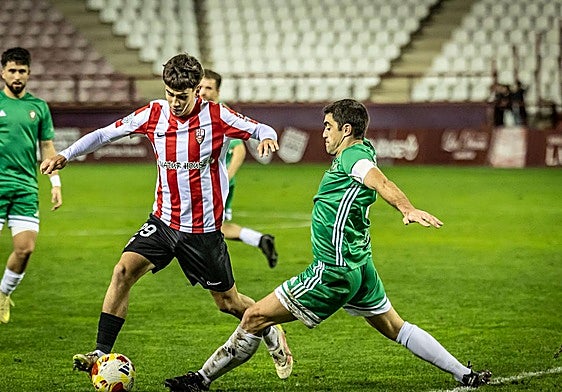 Manex Rezola, en el partido del pasado domingo ante el Gernika.