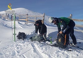 El joven fue ayudado por la Guardia Civil de Montaña.