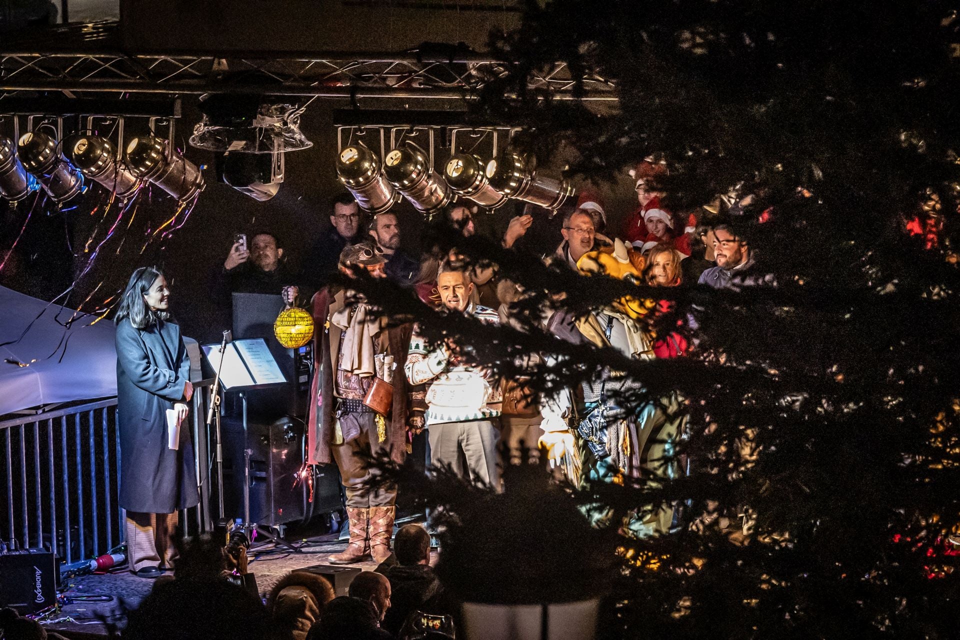 La Navidad se enciende en la plaza del Mercado