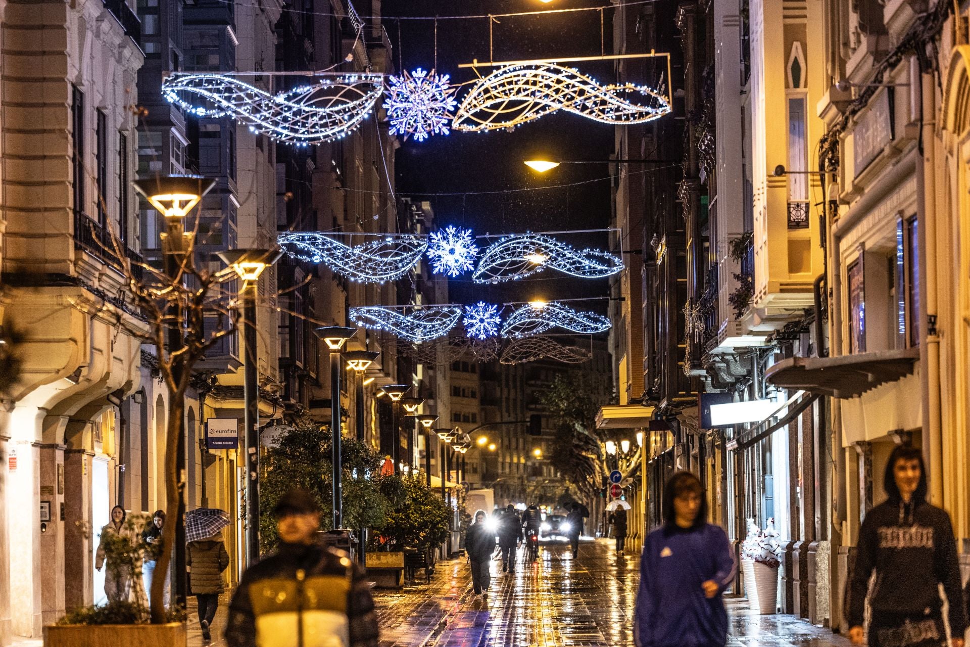 La Navidad se enciende en la plaza del Mercado