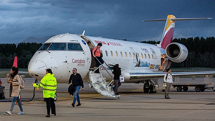 Air Nostrum ya opera el vuelo regular desde Agoncillo con Madrid.