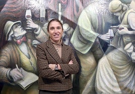 Presidenta en el centenario. Raquel Pérez Cuevas, delante del mural conmemorativo pintado cuando la institución cumplió 75 años.