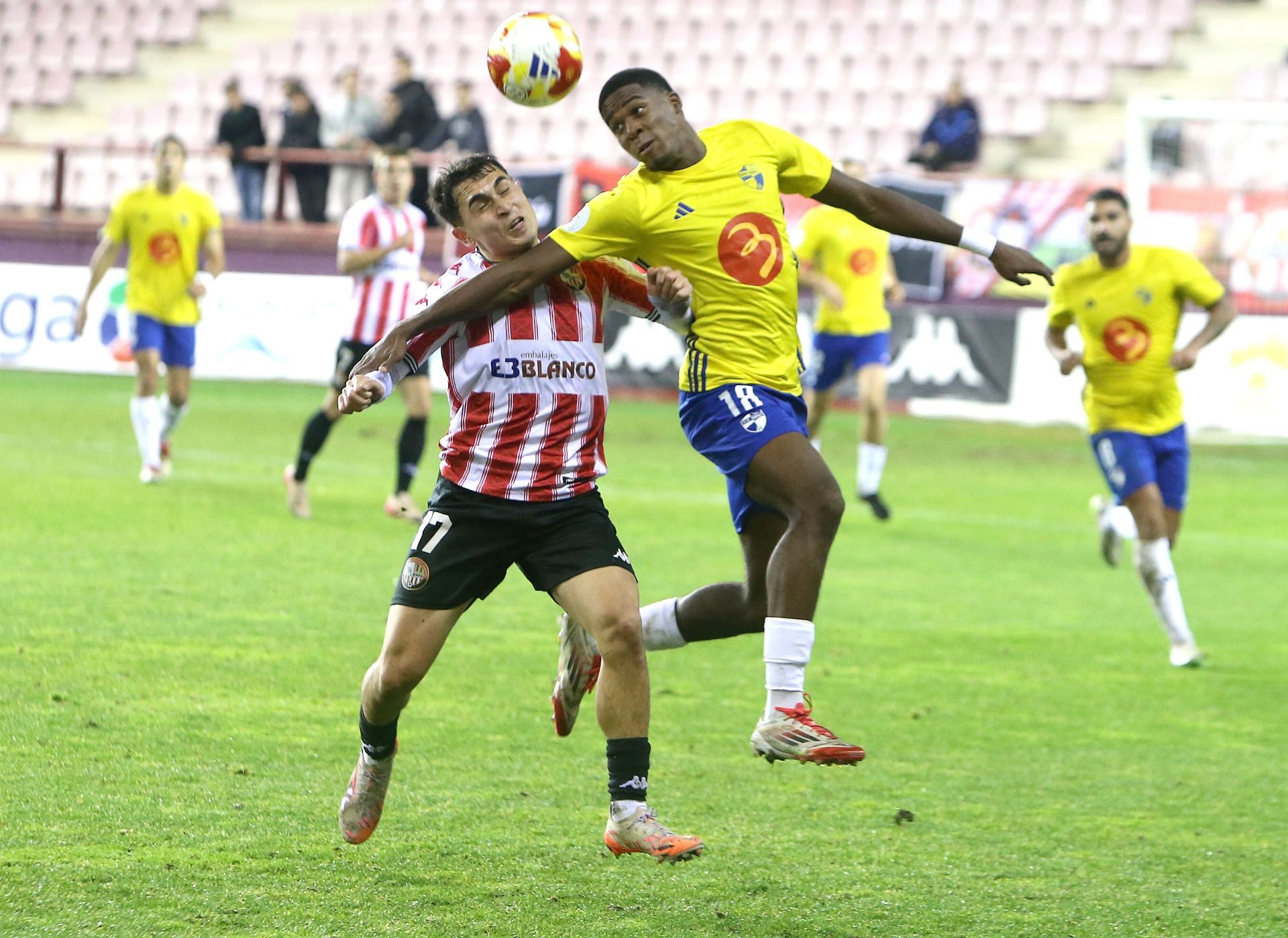 La SD Logroñés logra el triunfo ante el Ebro