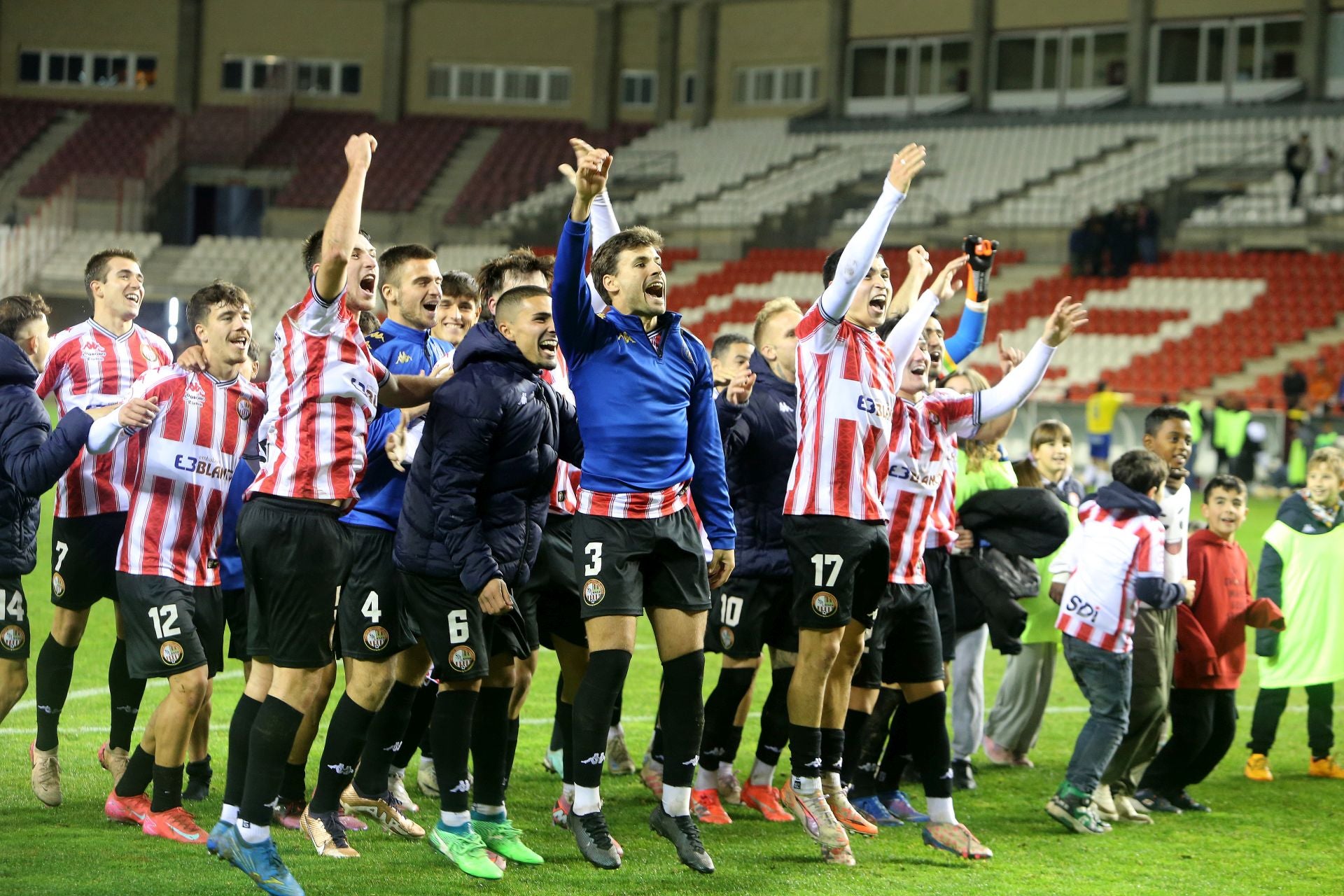 La SD Logroñés logra el triunfo ante el Ebro