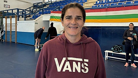 Esther López, entrenadora del año 2025