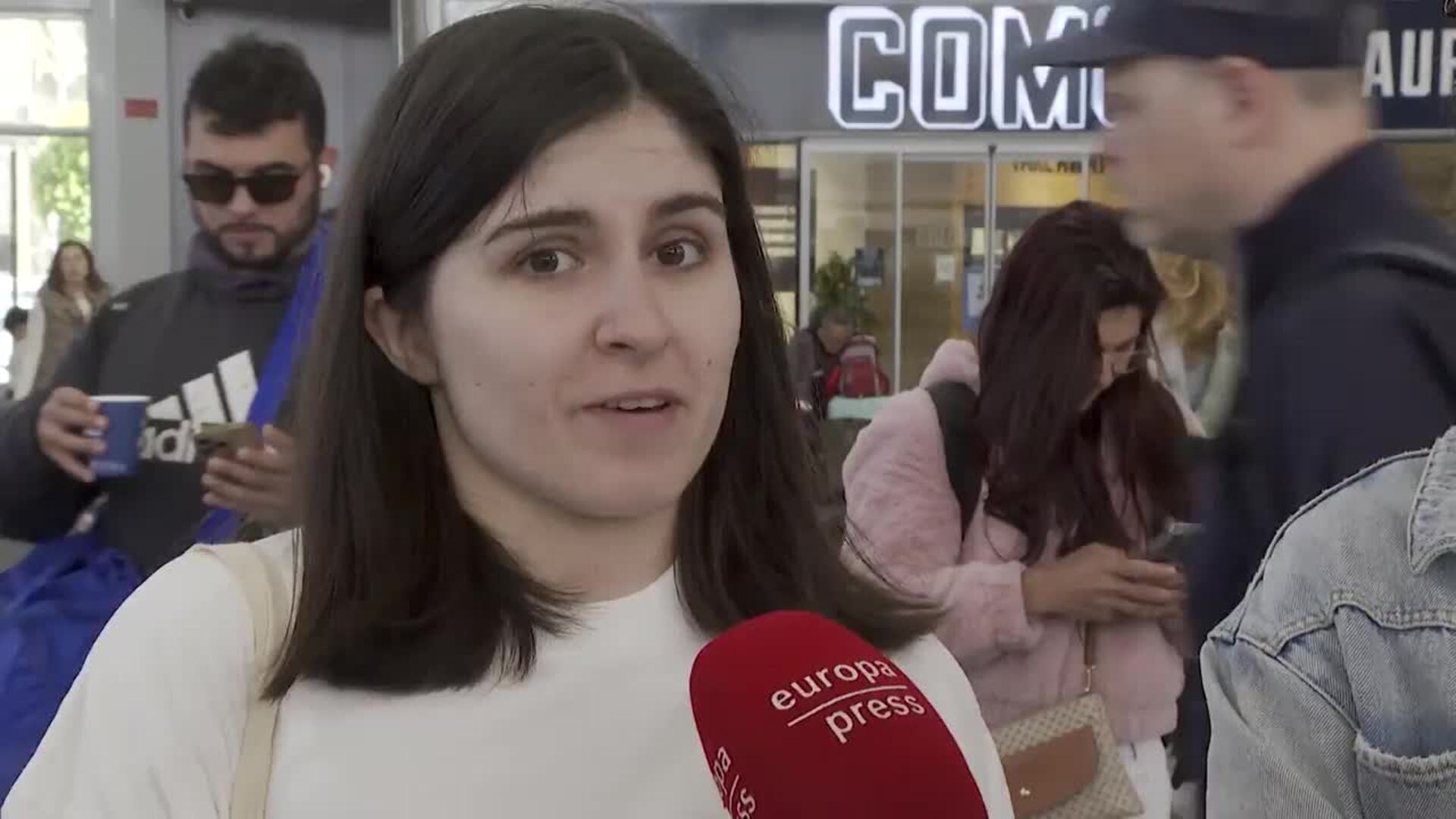 De vuelta a la rutina: Miles de españoles se despiden de las vacaciones y vuelven a casa