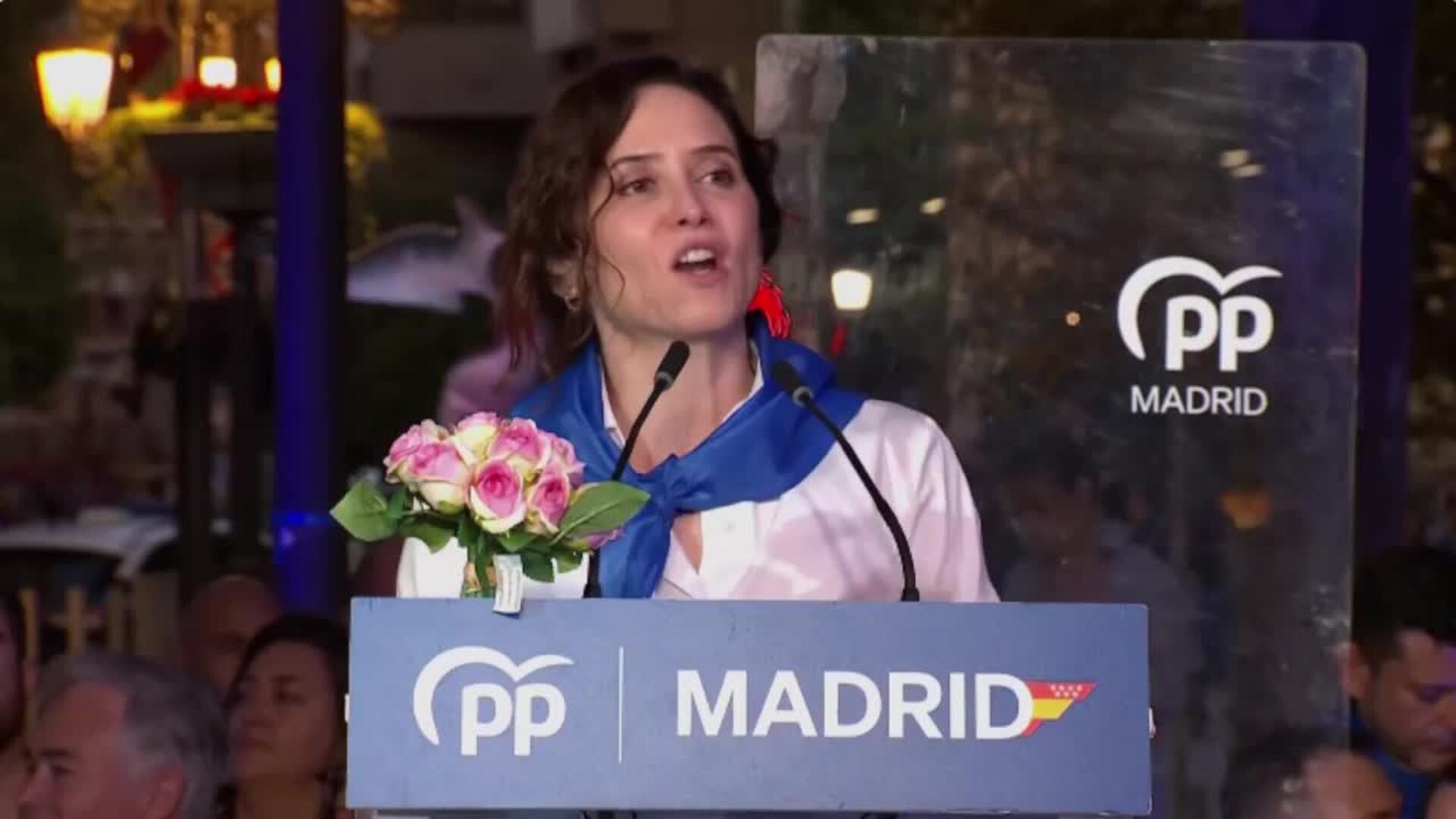 Ayuso carga contra un Gobierno que "no respeta nada" y que pone en instituciones a "activistas"