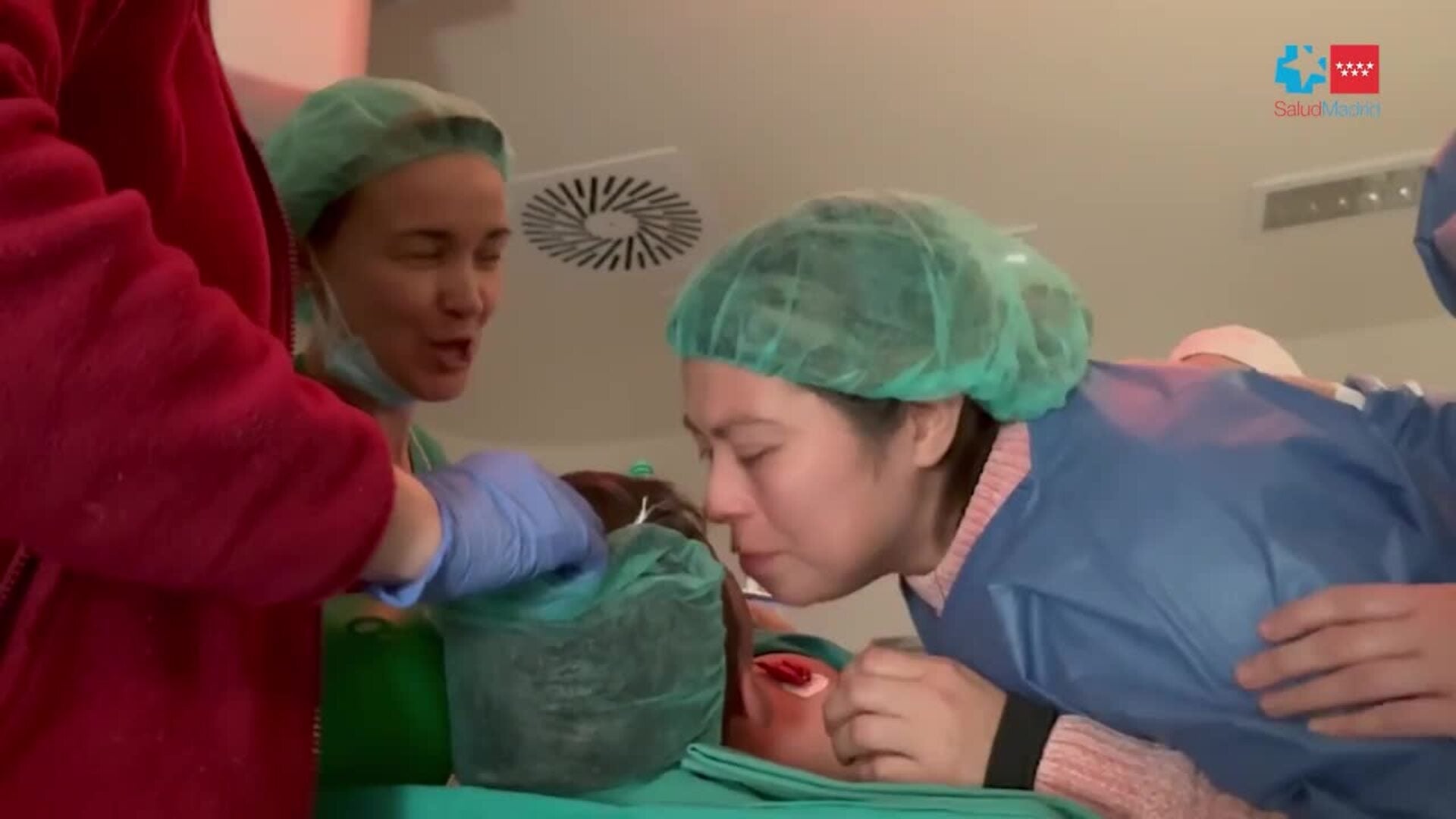 El Hospital Infanta Sofía acompaña a quirófano a los niños con personajes creados por IA