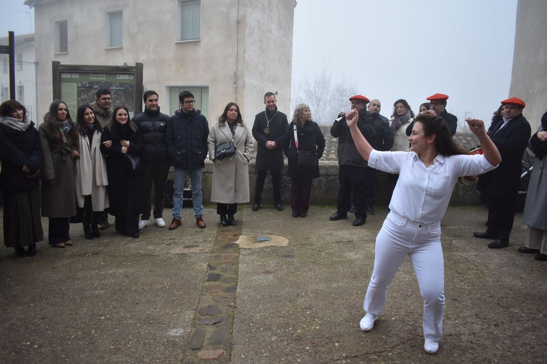Las imágenes del baile de 'los Brindis' en Grávalos