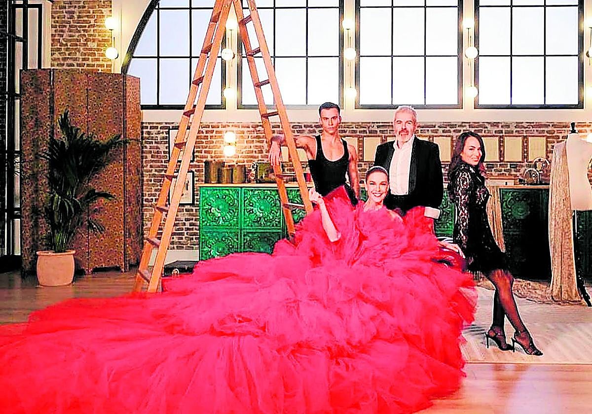 Los presentadores de 'Maestros de la costura', que capitanea Raquel Sánchez Silva