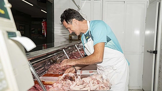Pollería y Huevería Resti: seis décadas de negocio familiar y trato muy cercano