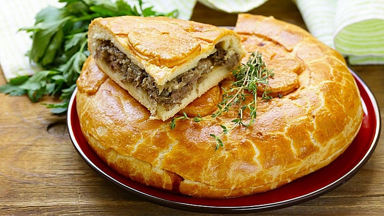 El pastel de carne de la Navidad canadiense