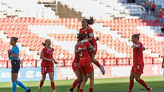 El Logroño United se impone al Valencia y logra su primera victoria en Las Gaunas