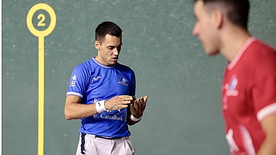 Javi Zabala abre el torneo en busca del título que se le resiste