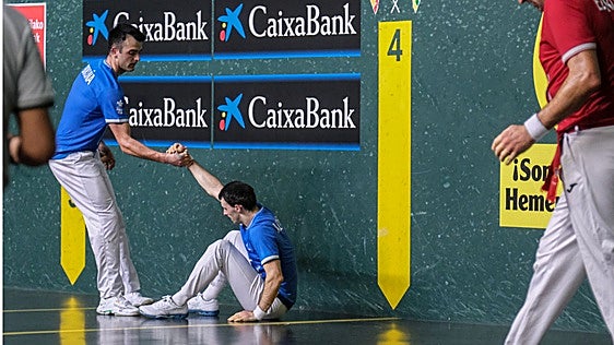 Altuna se despide entre la tristeza
