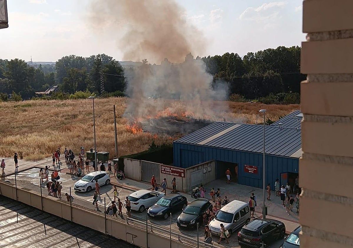 Incendio en una finca de Varea.