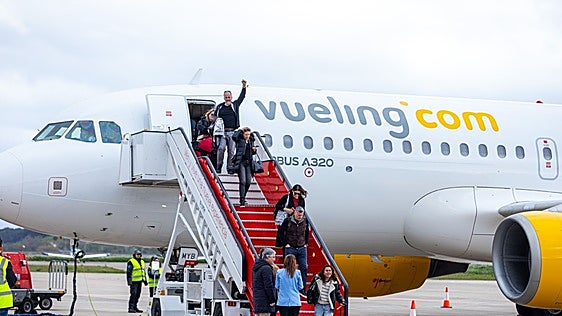 El aeropuerto de Agoncillo cierra su mejor agosto desde 2008