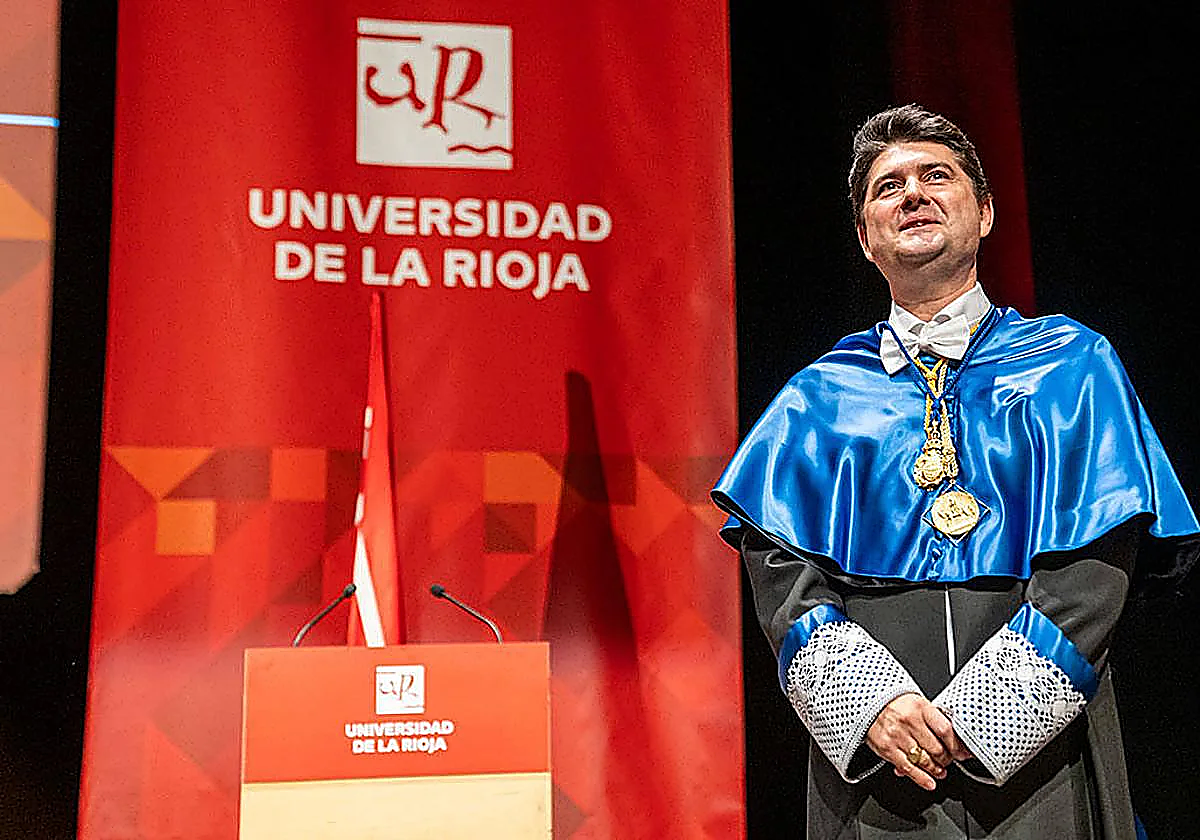Mariano Barbacid, el riojano Javier García Martínez, Coral Barbas y Amador Menéndez, I Premios Nacionales de Química