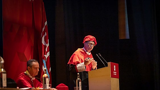 Sergio Cámara Lapuente durante la lección magistral.