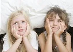 Algunos niños no pueden irse a dormir porque en ese momento aparecen su angustias y preocupaciones del día